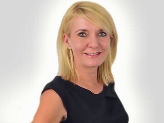 Samantha Twiss CENTURY 21 Thompson Realty